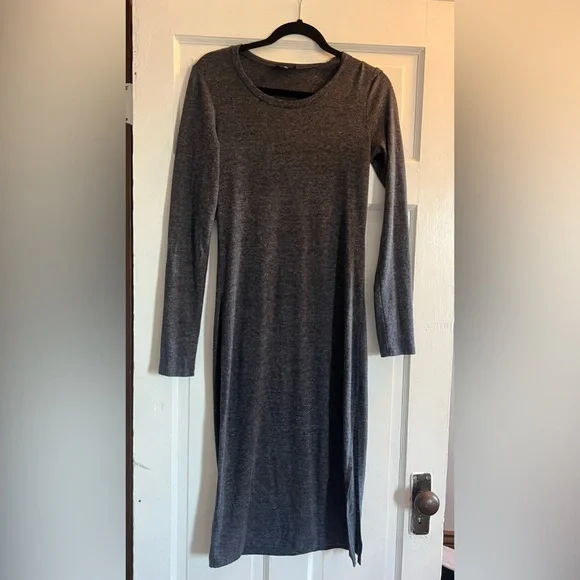 Aritzia Wilfred Free Dress with Sweatheart Neckline - Picture 2 of 5